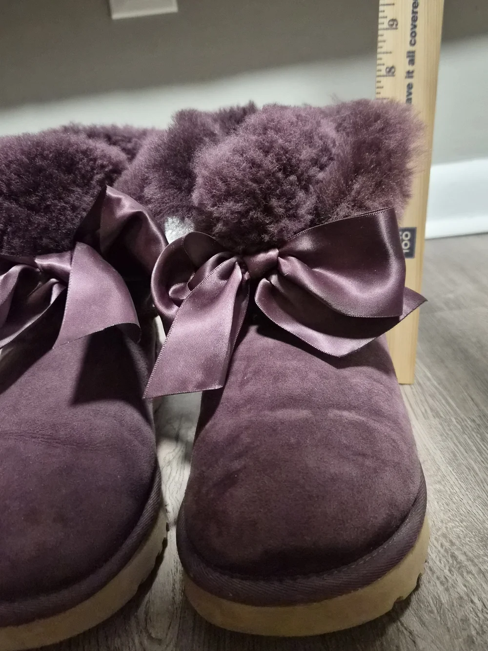 UGG womens mini